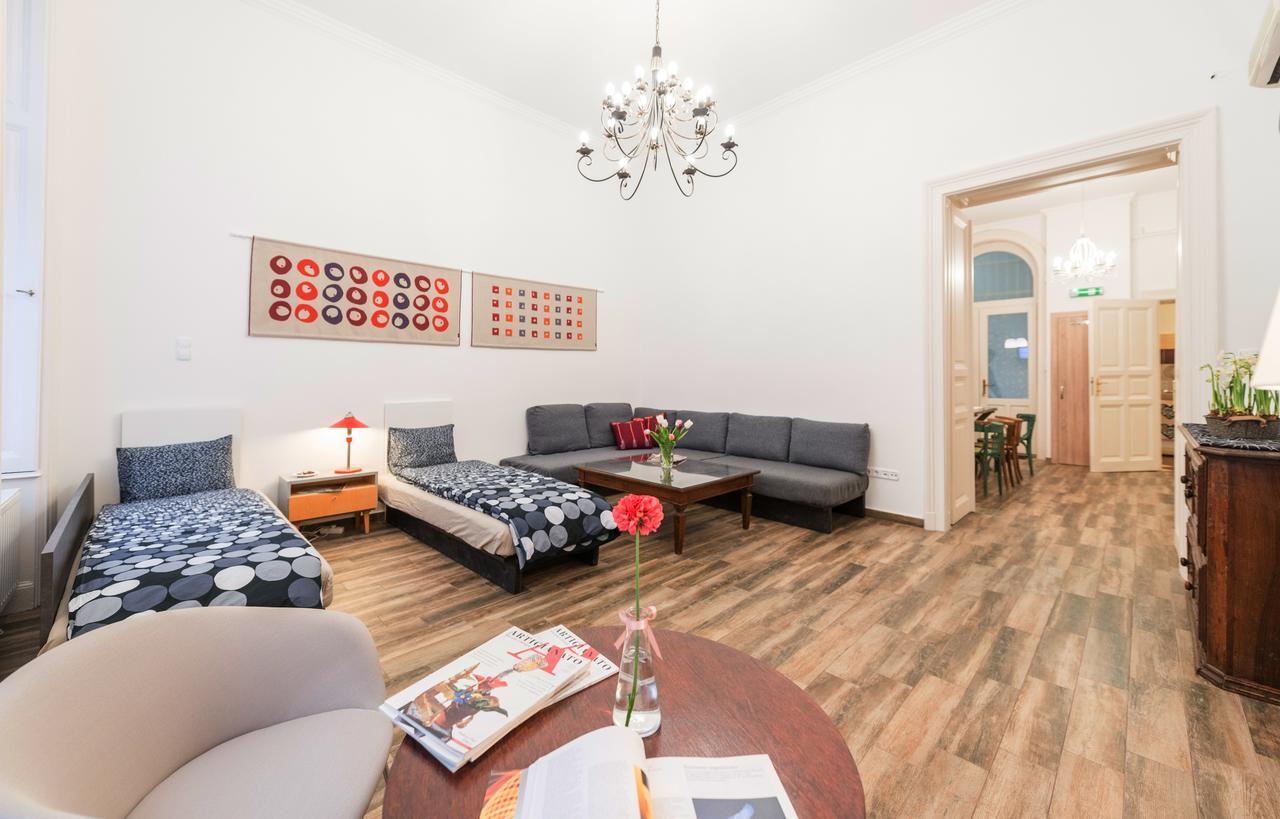 Family And Friends Apartment Budapeşte Dış mekan fotoğraf